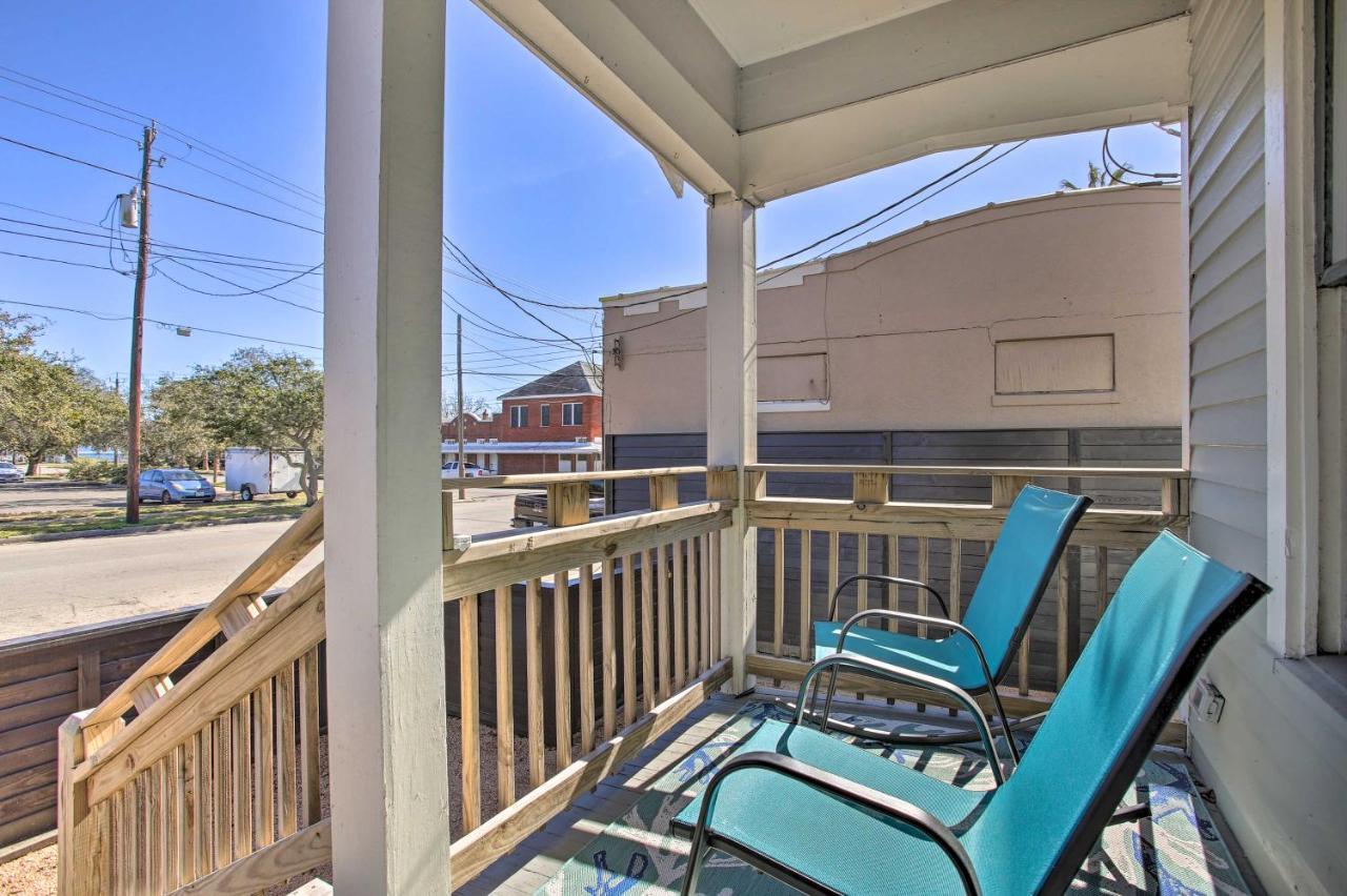 Cozy Beach Bungalow Near Galveston Seawall And Pier Εξωτερικό φωτογραφία